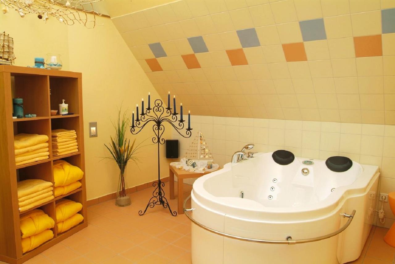 Alte Schleiferei Hotel Брайтенбрун Екстериор снимка